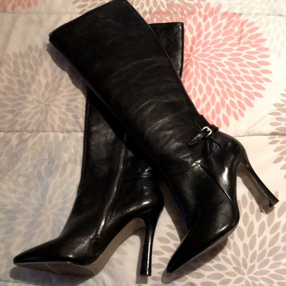 Black tall Heel size 9 . Nine West brand new